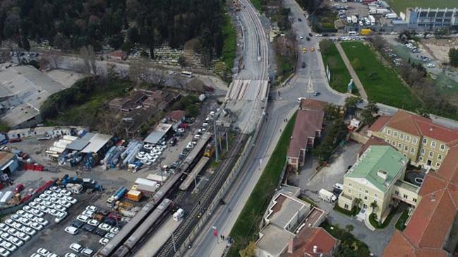 Halkal-Sirkeci Banliy hattnda test srleri balad