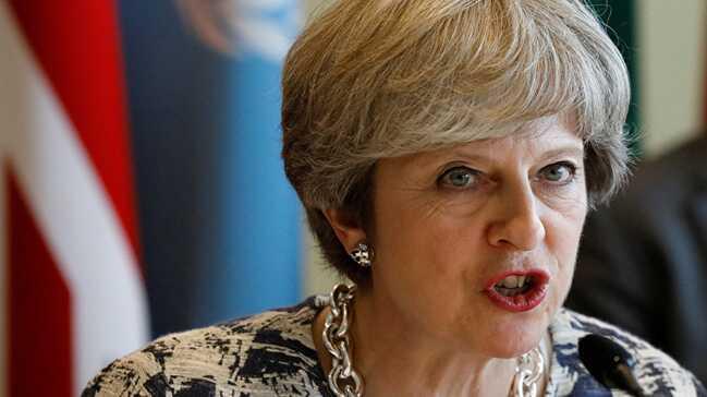 ngiltere Babakan Theresa May: Suriye rejimine 'Dur' demek gerekiyordu