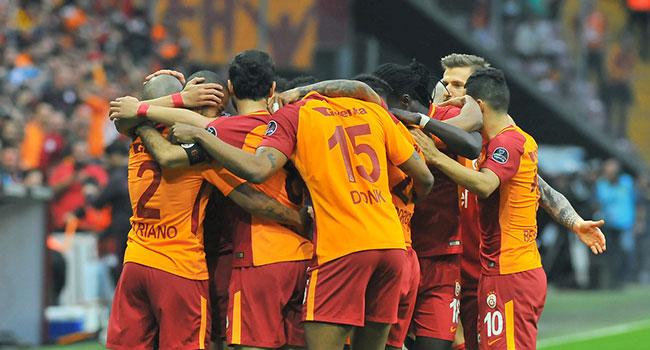 Galatasarayl futbolculardan galibiyet yemini