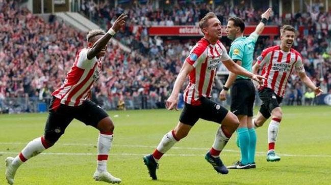 PSV, Ajax' devirdi! ampiyonluk geldi