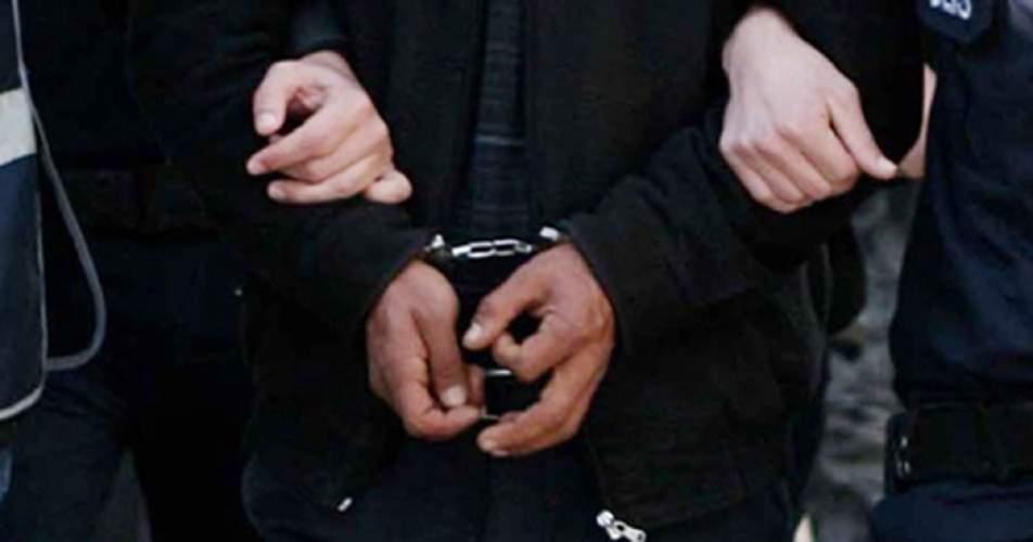 zmir'deki 'askeri casusluk' davasnn meslekten ihra edilen savcs Zafer Kln, Yunanistan'a kamak isterken yakaland 
