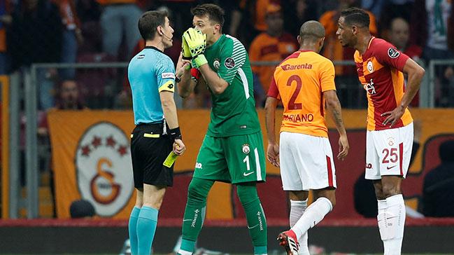 Volkan'a var, Muslera'ya yok!