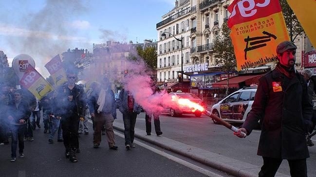 Fransa'da meslek gruplar grev ve gsteri yapacak