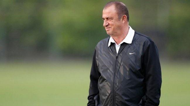 Fatih Terim, 10 oyuncusunun biletini kesti!