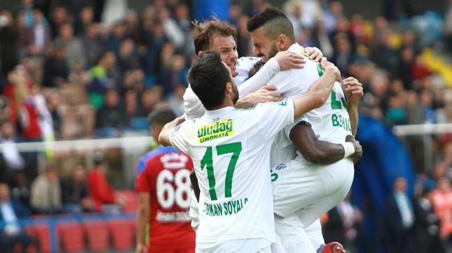 Bursaspor deplasmanda Kardemir Karabkspor'u 4-1 malup etti
