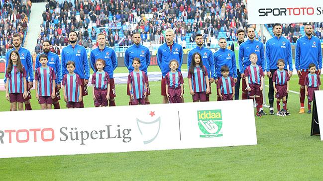 Trabzonspor'da byk temizlik! Jose Sosa, Burak Ylmaz ve Juraj Kucka ayrlyor...