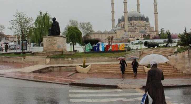 Edirne'de iddetli saanak ya vatandalara zor anlar yaatt 