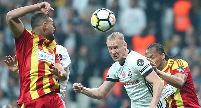 Domagoj Vida: Gomis'le bir hesabm var