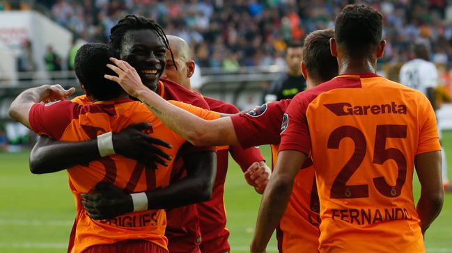 Galatasaray deplasmanda Akhisarspor'u 2-1 malup etti