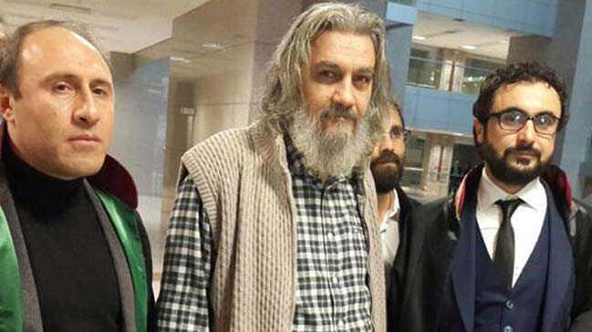 Salih Mirzabeyolu'nun cenazesi, yaknlar tarafndan hastaneden alnarak skdar'daki evine gtrld