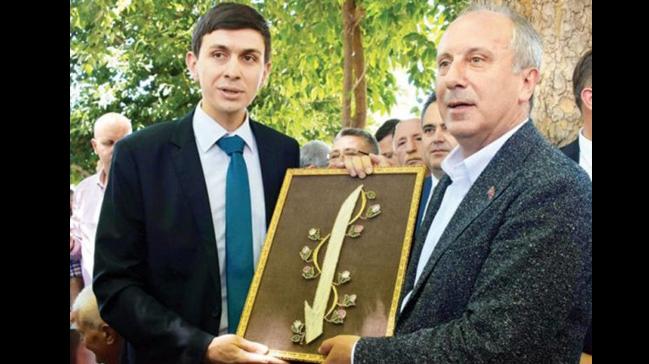 Muharrem nce'nin muhafazakar profili 'Elif' tablosunu ters tutunca yerle bir oldu