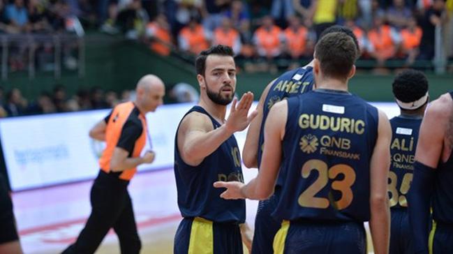 Fenerbahe Dou, Banvit'i 84-73 malup etti ve seriyi 3-0'a getirerek finale ykseldi