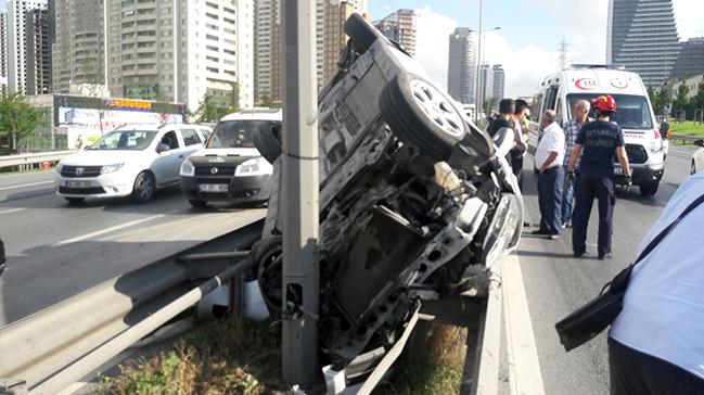 stanbul'da snava giden retmenler kaza yapt