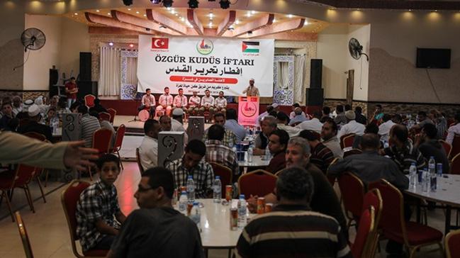 Trk halknn balaryla Gazze'de bin 200 kiiye iftar