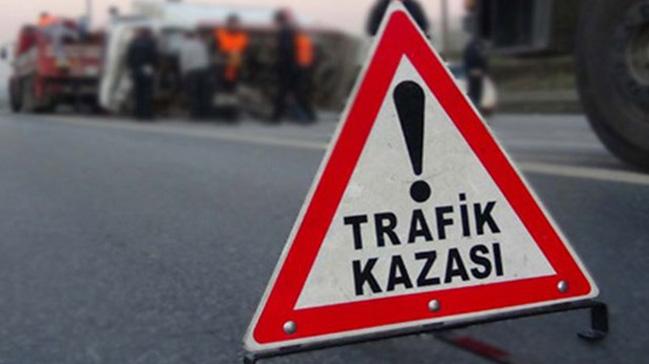 zmir'de trafik kazas: 1 l, 4 yaral