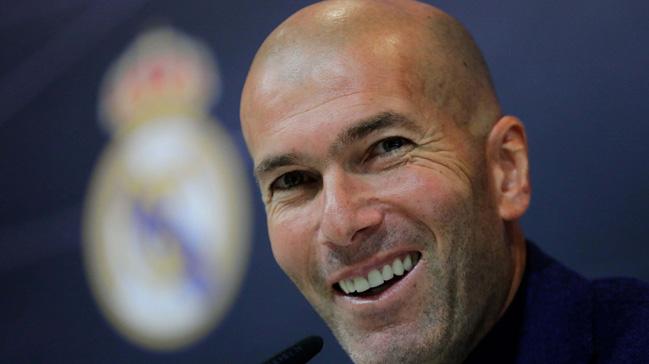 Katar Futbol Federasyonu, Zinedine Zidane'a yllk 50 milyon euro teklif etti