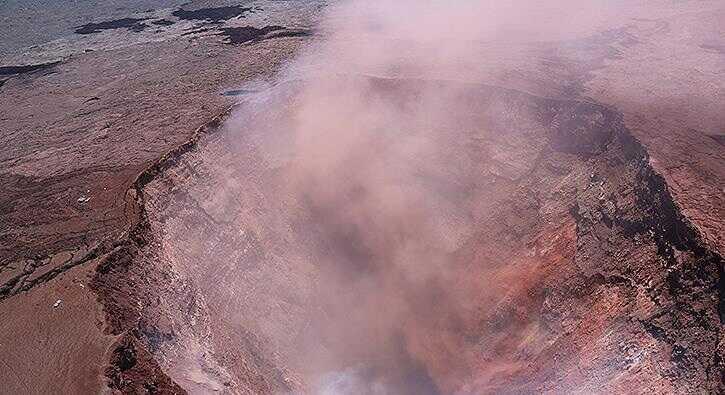 Hawaii'de bir ayda 9 bin 900 deprem meydana geldi