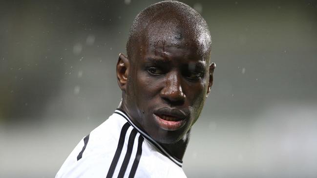 Demba Ba'dan enol Gne'e sitem: Sayg grmediim ortada