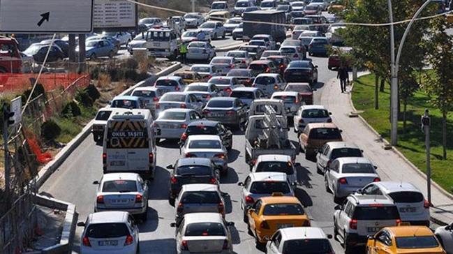 stanbul'da baz yollar trafie kapatlacak