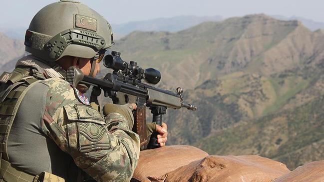 Hakkari'de 2 terrist etkisiz hale getirildi