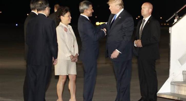 Kuzey Kore lideri Kim ve Trump singapur'da