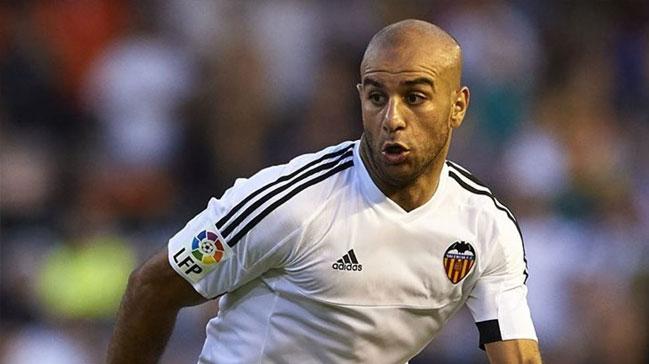 Galatasaray ve Fenerbahe'nin Abdennour sava