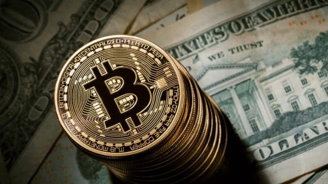 En byk 10 birimden yalnzca Bitcoin dt