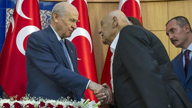 MHP Lideri Baheli, MHP'lilerle bayramlat