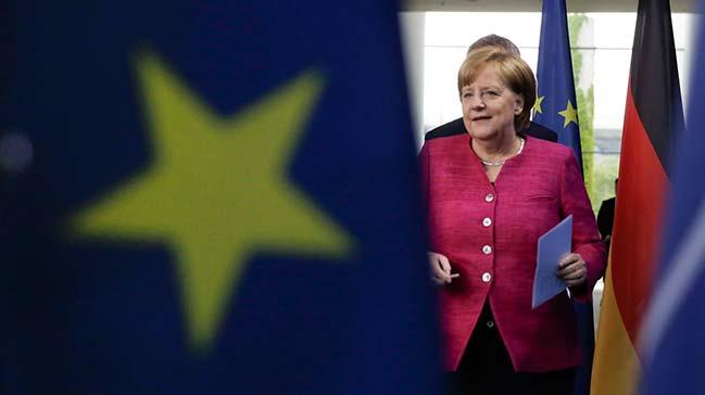 Alman basn: Merkel'i Trkiye modeli kurtarr