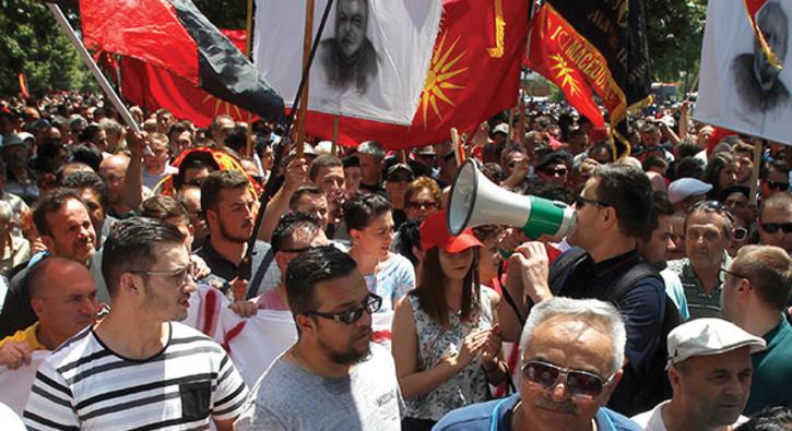 Yunan ve Makedon hkmetleri arasnda isim sorununa ilikin varlan anlama protesto edildi