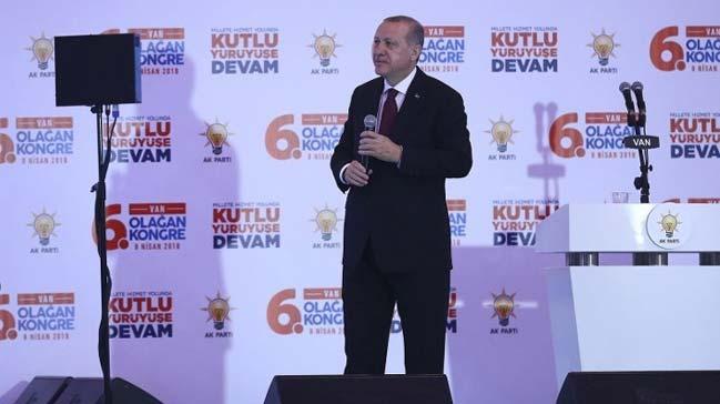 Cumhurbakan Erdoan: HDP, size harcanmas gereken paralar terr rgtne gnderdi
