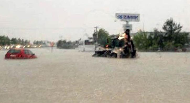 Denizli- Ankara karayolu sel nedeniyle trafie kapand