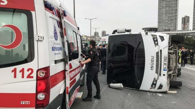 Kkekmece'de zincirleme trafik kazas: 1 yaral       