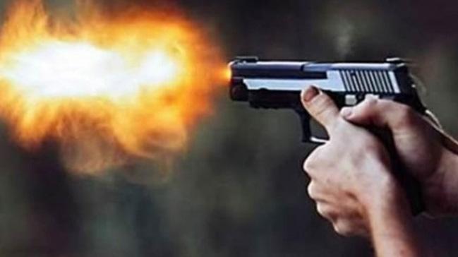 Manisa'da silahl kavga: 1 l, 2 yaral