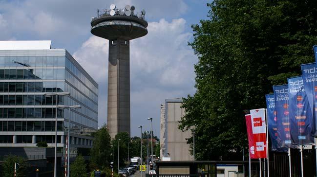 Belika'nn RTBF kanalnn 5 alan mlteci merkezi protestosunu haberletirirken gzaltna alnd