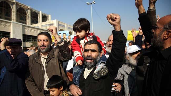 ran'da esnaf ekonomik krizi protesto iin greve gitti