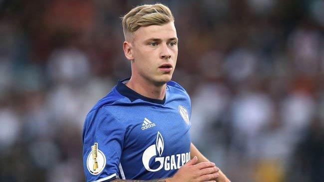 Damien Comolli, Schalke ile szlemesi biten Max Meyer'i gndemine ald