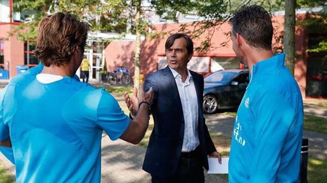 Fenerbahe'nin yeni teknik direktr Phillip Cocu, PSV'yle vedalat