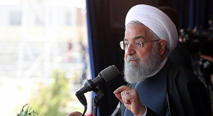 Ruhani istifa arlarn reddetti 