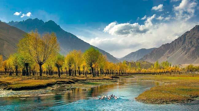 Baraj doluluk oran tarihin en dk seviyesine inen Pakistan'da su ktl iin 2025 tarihi verildi