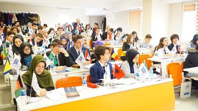 Birincilerin Okulu Kartal Anadolu mam Hatip Lisesi LGS ampiyonlarn bekliyor