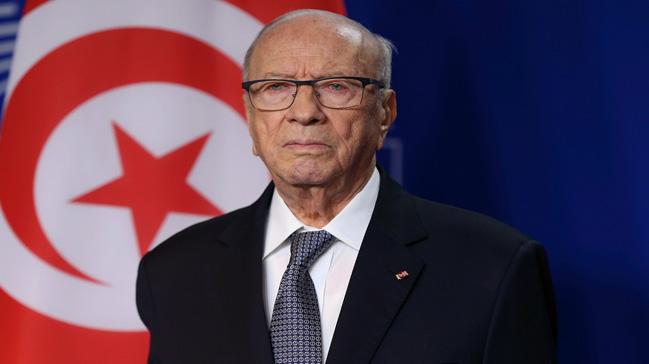 Tunus Cumhurbakan es-Sibsi: Kriz zlmeze babakan istifa etmeli
