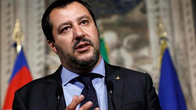 talya ileri Bakan Matteo Salvini 'Yeralt dnyasnn bakan' paylam yapan yazar dava etti
