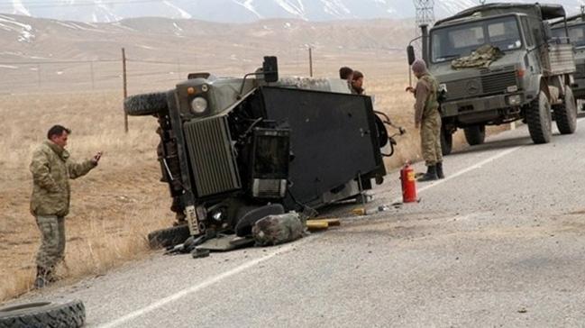 Siirt'te askeri ara devrildi: 4 askerimiz yaral