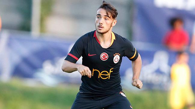 Galatasaray'da Yunus Akgn iin Roma, Barcelona ve PSV scoutlarn gnderdi