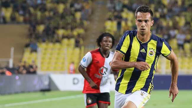 Cocu, Benfica manda Bar Alc'ya ilk 11'de ans vermeyi planlyor