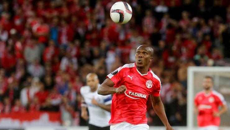 Trabzonspor tecrbeli golc Anthony Nwakame'yi KAP'a bildirdi