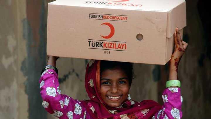 Kzlay 20 bin Pakistanl aileye kurban yardm ulatrd