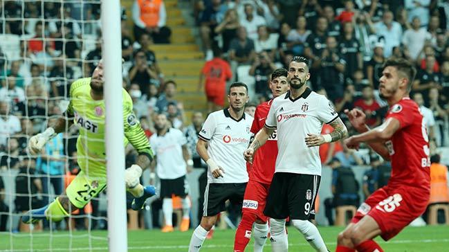 Beikta sahasnda Antalyaspor'a 3-2 malup oldu