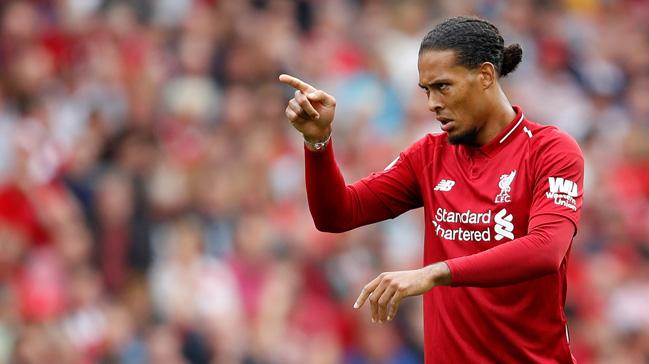 Virgil van Dijk, Galatasaray'a transfer olan mer Bayram' tebrik etti